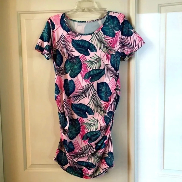 Dresses & Skirts - Tropical print maternity mini, Sz medium